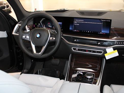 Used 2026 BMW X5 sDrive40i RWD image 18