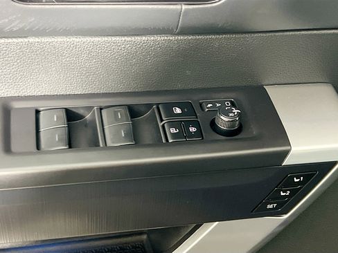 Used 2024 Toyota Tundra Platinum image 16