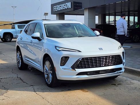 New 2026 Buick Envision Avenir image 2