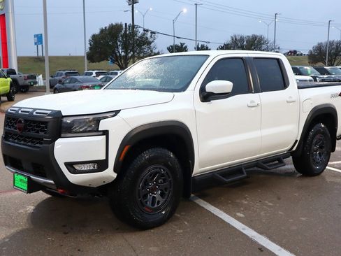 New 2026 Nissan Frontier PRO-4X w/ Tow Package image 3