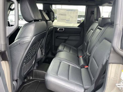 New 2026 Ford Bronco Badlands AWD/4WD image 18