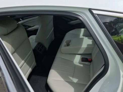Used 2018 Honda Accord EX-L image 10