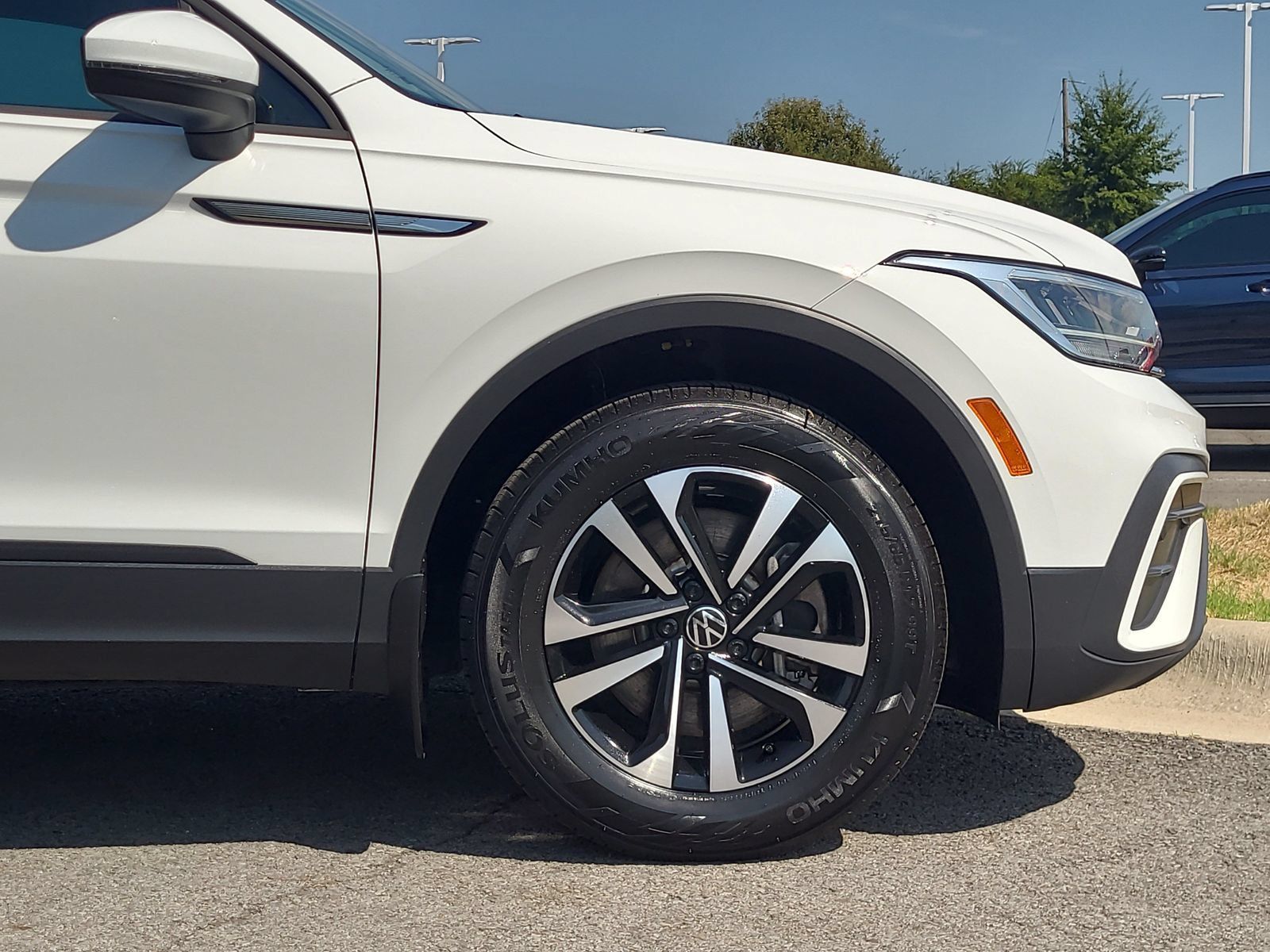 Used 2024 Volkswagen Tiguan S FWD image 9