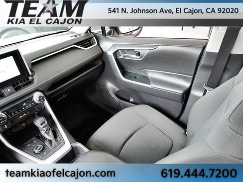 Used 2024 Toyota RAV4 XLE AWD/4WD image 21