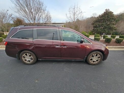 Used 2011 Honda Odyssey EX-L image 10