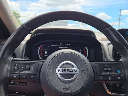 Used 2021 Nissan Rogue Platinum AWD/4WD image 32