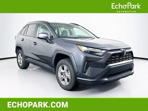 Used 2025 Toyota RAV4 XLE FWD image 1