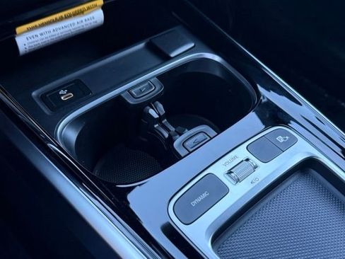 New 2026 Mercedes-Benz GLB 250 4MATIC image 11