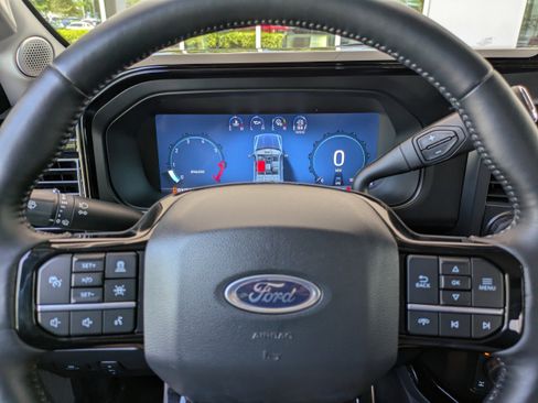 Used 2024 Ford F250 Lariat w/ Lariat Ultimate Package AWD/4WD image 34