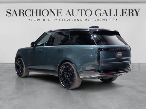 Used 2025 Land Rover Range Rover SE AWD/4WD image 16