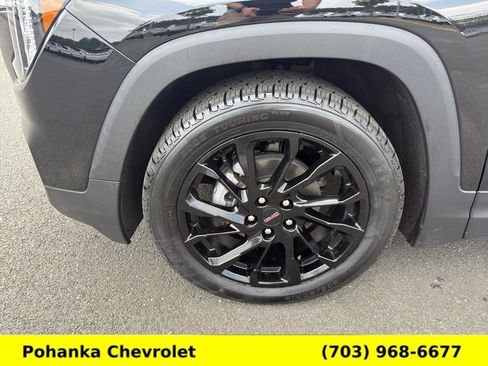 Used 2024 GMC Terrain SLT w/ Elevation Edition FWD image 29