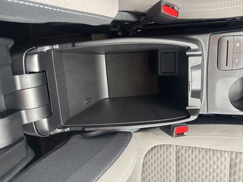 Certified 2022 Ford Escape SE w/ Convenience Package image 41