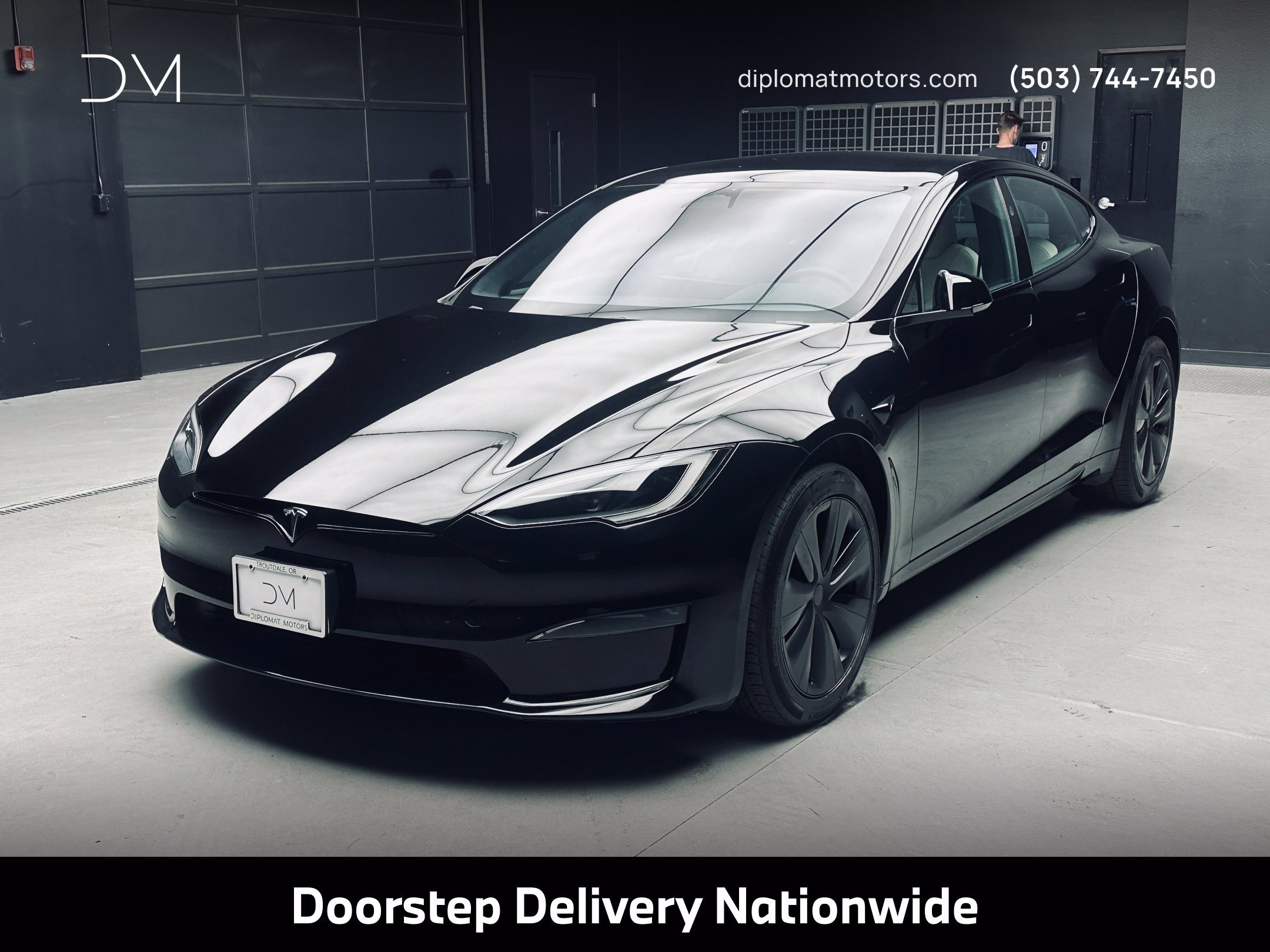 Used 2024 Tesla Model S AWD/4WD image 1
