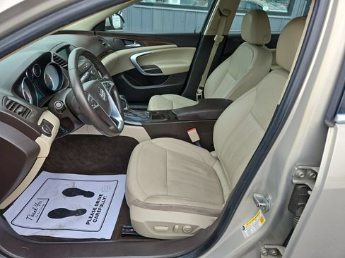 Used 2012 Buick Regal Leather FWD image 12