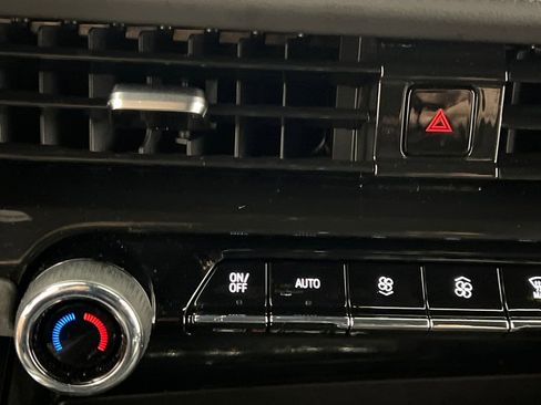 Used 2025 Chevrolet Tahoe LT image 53