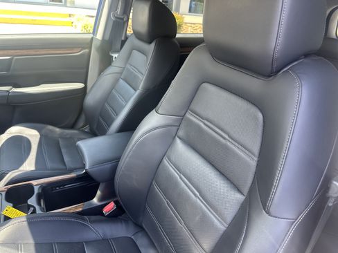 Used 2020 Honda CR-V Touring image 16