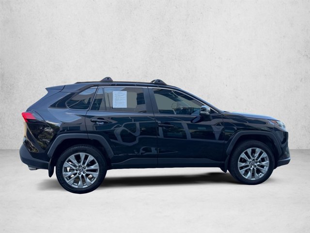 Used 2024 Toyota RAV4 XLE Premium FWD image 4