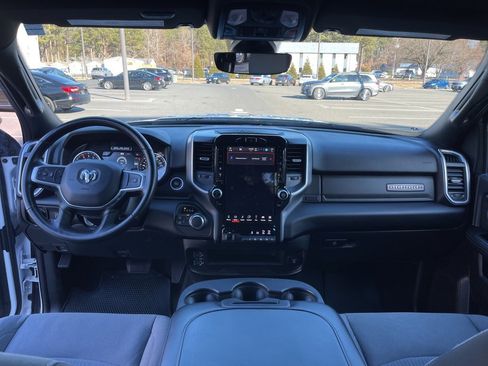 Used 2024 RAM 2500 Big Horn w/ Level 2 Equipment Group image 12