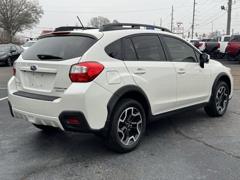 Used 2016 Subaru Crosstrek 2.0i Premium w/ Moonroof Package image 5