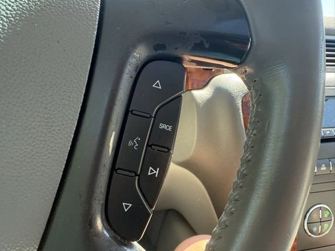 Used 2008 Chevrolet Avalanche LTZ w/ LTZ Preferred Equipment Group image 19