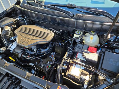 Used 2017 Cadillac XT5 Platinum image 70