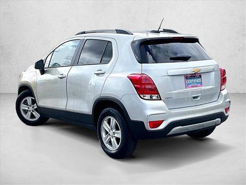 Used 2022 Chevrolet Trax LT w/ LT Convenience Package FWD image 13