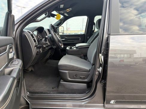 Used 2024 RAM 2500 Big Horn image 28