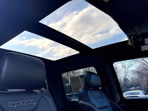 Used 2020 Ford F150 Raptor w/ Equipment Group 802A Luxury image 19