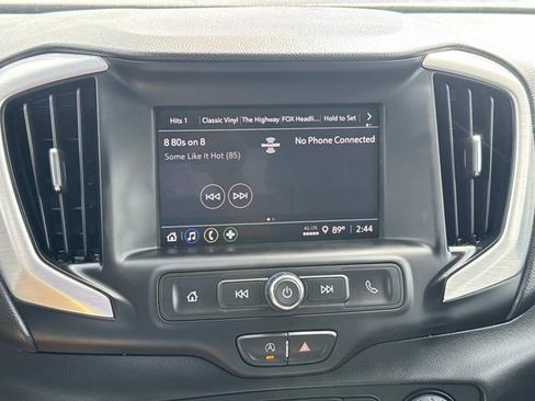 Used 2022 GMC Terrain SLE w/ Elevation Edition image 30