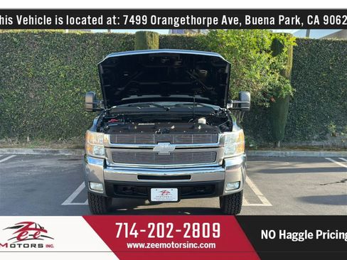 Used 2009 Chevrolet Silverado 2500 LT w/ Exterior Plus Package image 15