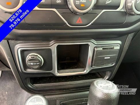 Used 2019 Jeep Wrangler Sport AWD/4WD image 22