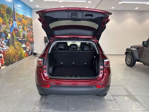 Used 2022 Jeep Compass Latitude w/ Sun and Sound Group image 45