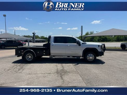 Used 2024 GMC Sierra 3500 Denali w/ Denali Reserve Package image 4