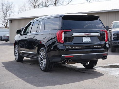 Used 2021 GMC Yukon XL Denali w/ Denali Premium Package image 5