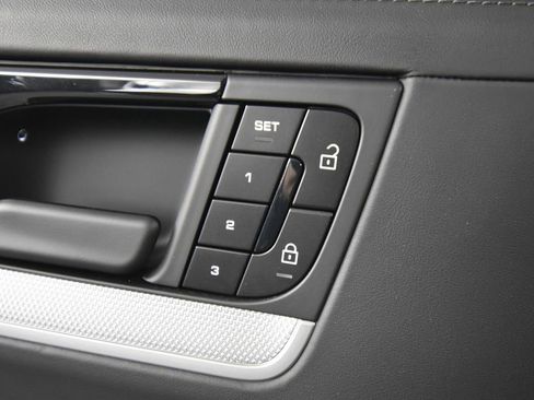 Certified 2024 Porsche Cayenne S AWD/4WD image 26