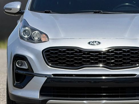 Used 2020 Kia Sportage S w/ S FWD Sunroof Package image 11