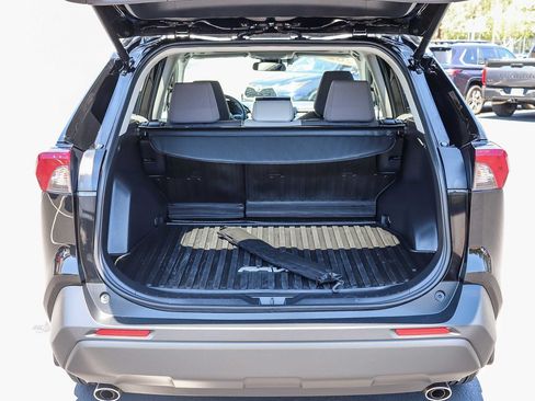 Certified 2025 Toyota RAV4 XLE w/ Convenience Package FWD image 33