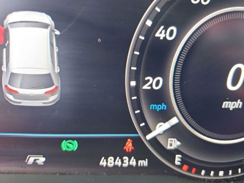 Used 2018 Volkswagen Golf R 4-Door AWD/4WD image 29
