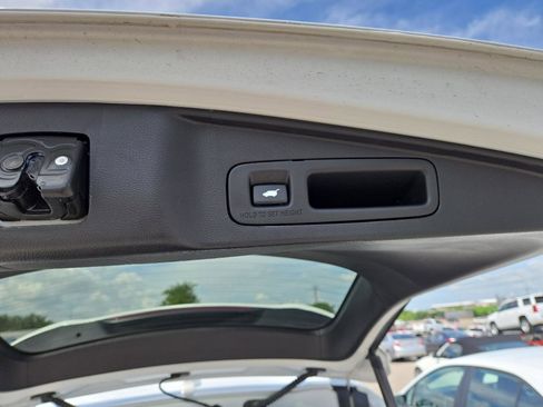 Used 2022 Honda CR-V EX-L image 16