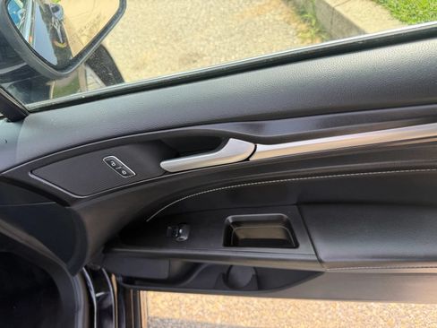 Used 2020 Ford Fusion Titanium FWD image 26