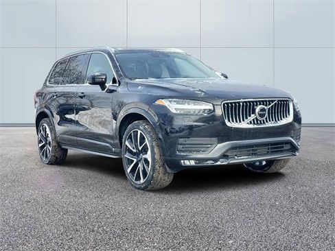 Used 2021 Volvo XC90 T6 Momentum w/ Climate Package image 3