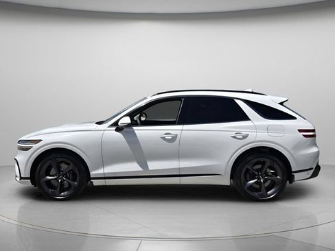 Certified 2026 Genesis GV70 2.5T Sport Prestige AWD/4WD image 3