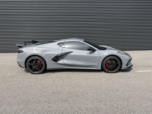 Used 2025 Chevrolet Corvette Stingray Preferred Cpe w/ Z51 Performance Package image 8