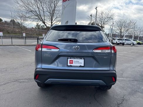 Certified 2025 Toyota Corolla Cross LE image 4