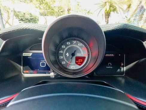 Used 2018 Ferrari 812 Superfast RWD image 57