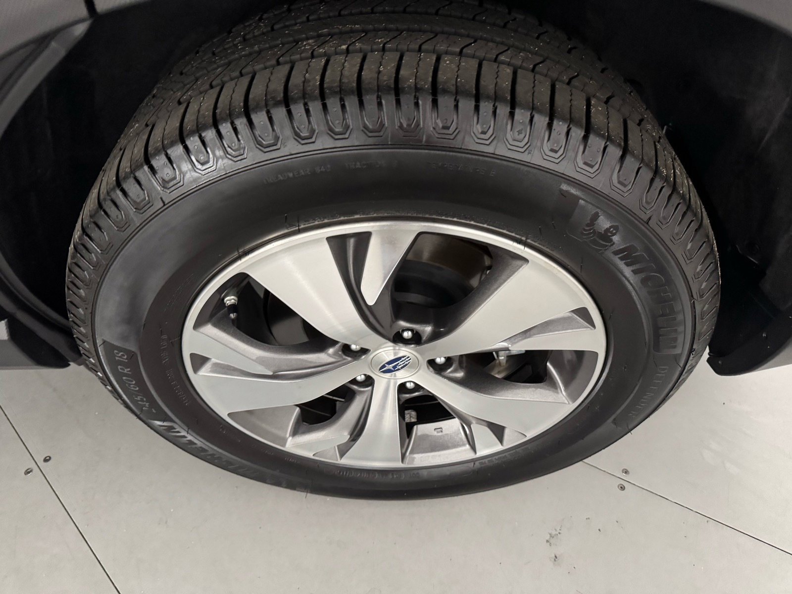 Used 2019 Subaru Ascent Premium AWD/4WD image 10