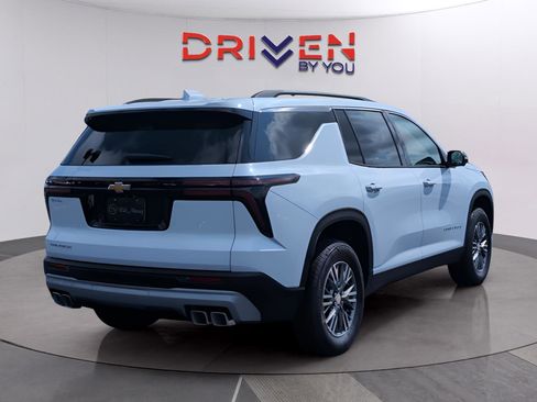 New 2026 Chevrolet Traverse LT w/ Driver Confidence Package image 5