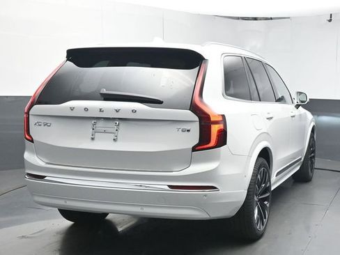 Used 2026 Volvo XC90 T8 Ultra w/ Protection Package Premier image 7