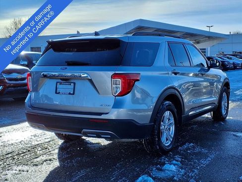 Used 2022 Ford Explorer XLT w/ Equipment Group 202A image 4