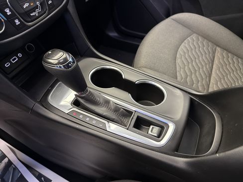 Used 2020 Chevrolet Equinox LT image 23